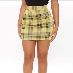 Yellow mini skirt